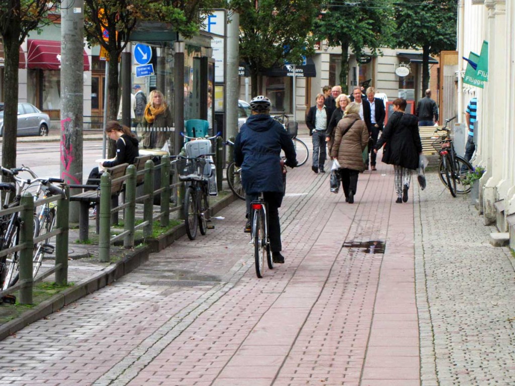 Trevande cykling längs Järntorgets dolda cykelbana