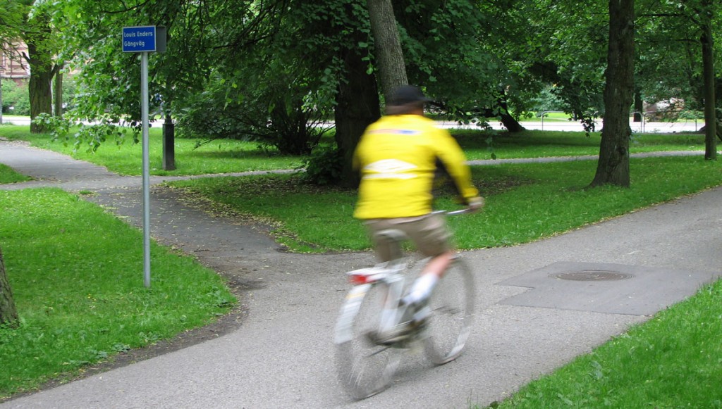 Ännu en gångväg ansluter till cykelbanan