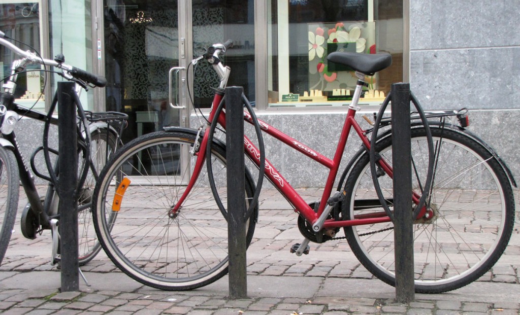 Egoistisk cykelparkering vid Östra Hamngatan