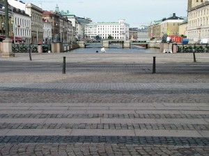 Östra Hamngatan vid Brunnsparken, vy mot väster