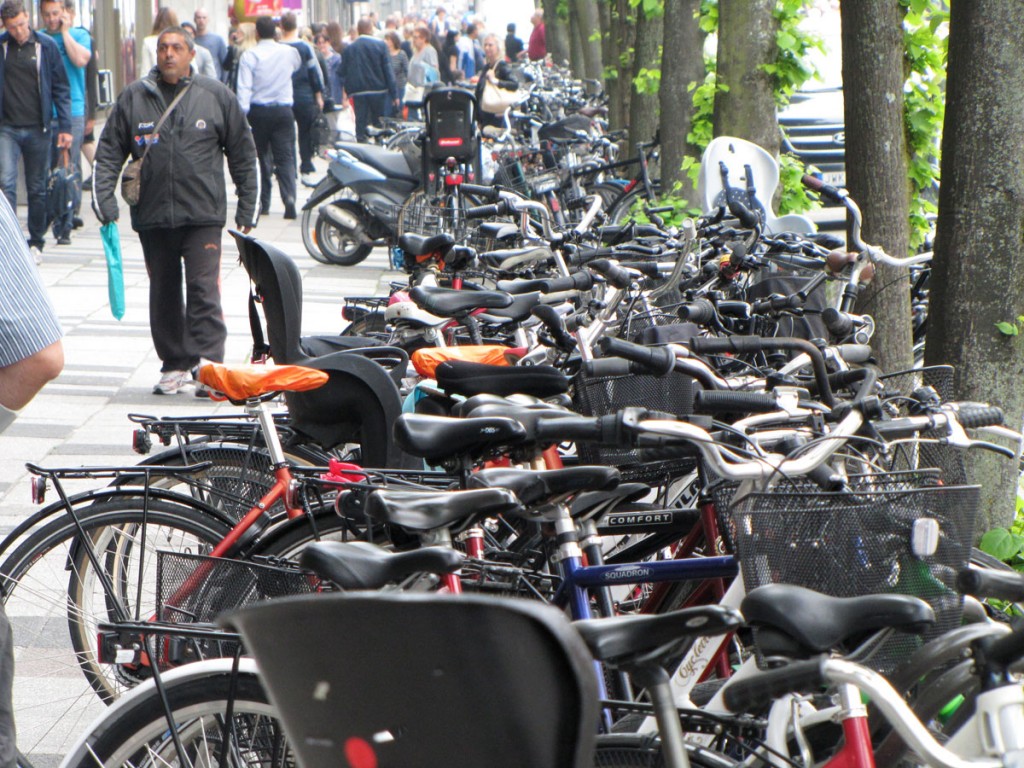 Tät cykelparkering vid Nordstan