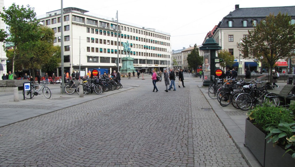 Kungstorget före dubbelriktning för cyklister