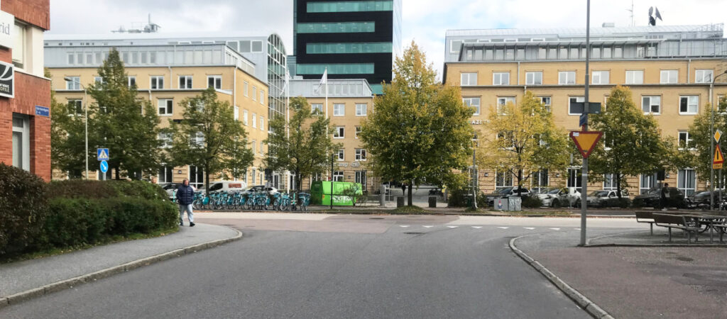 Gårdavägen till Fabriksgatan Gårdavägen till Fabriksgatan